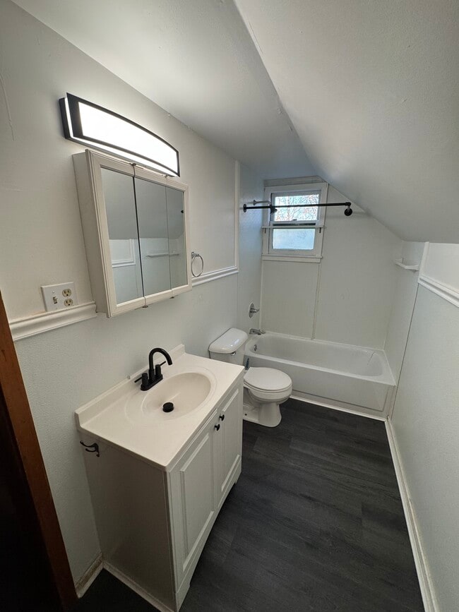 Bathroom - 57 Bartlett Ave