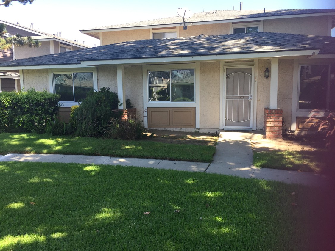 Foto principal - 569 Spring Rd