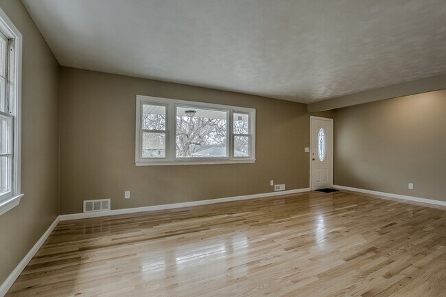 Building Photo - 4903 N 62nd St