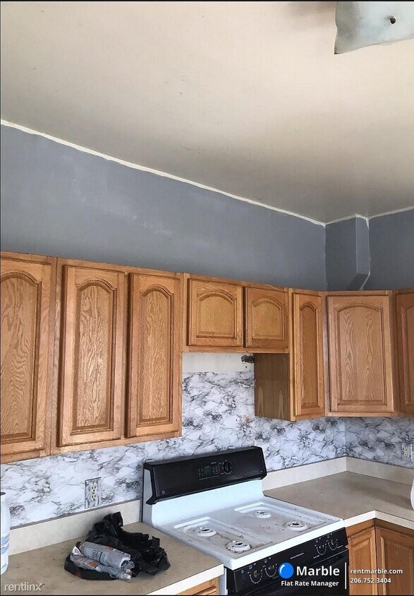 Building Photo - 5 br, 1 bath Townhome - 91 N 18th St