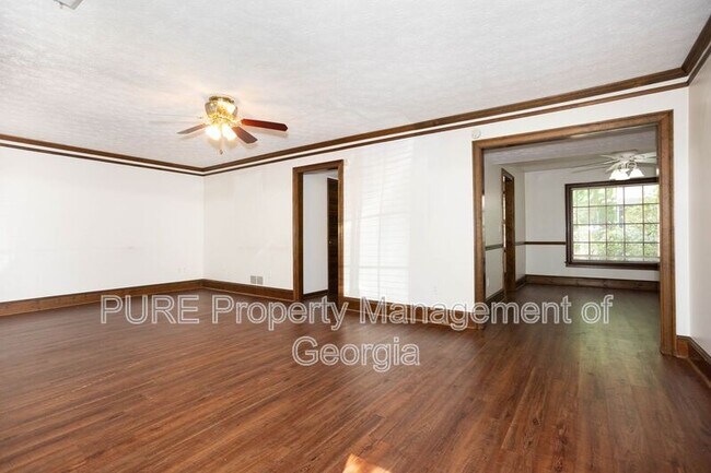 Building Photo - 21 Powers Ferry Manor SE