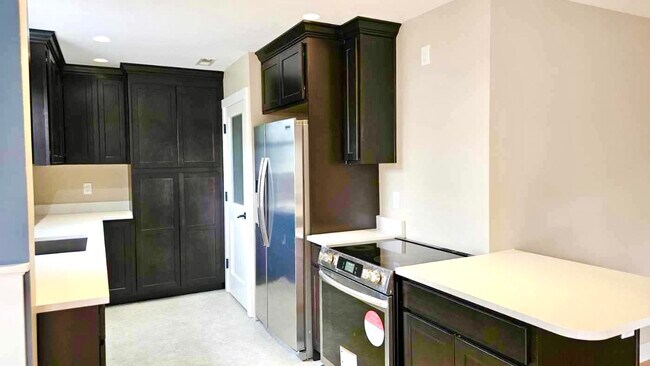 Foto del edificio - 4518 S Willow St