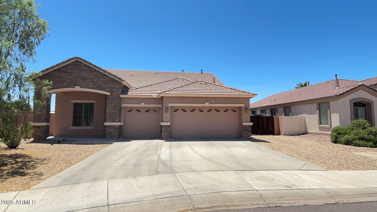 Primary Photo - 21504 N Geraldine Dr