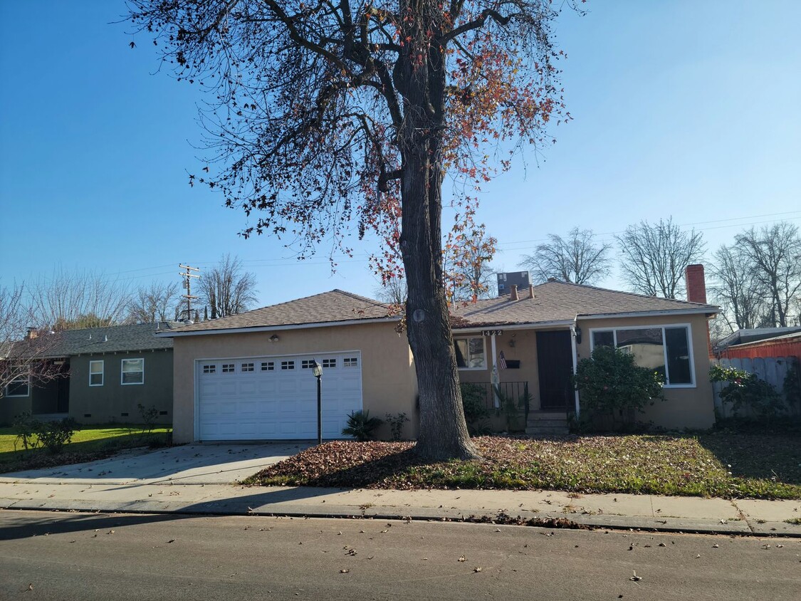 1422 Kingsbury Avenue, Modesto, Calif. - House Rental in Modesto, CA |  Apartments.com