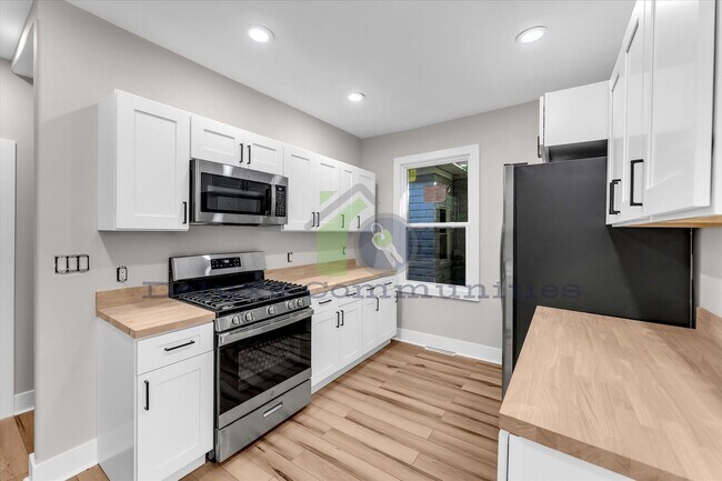 Foto del edificio - 724-724 Adams St SE