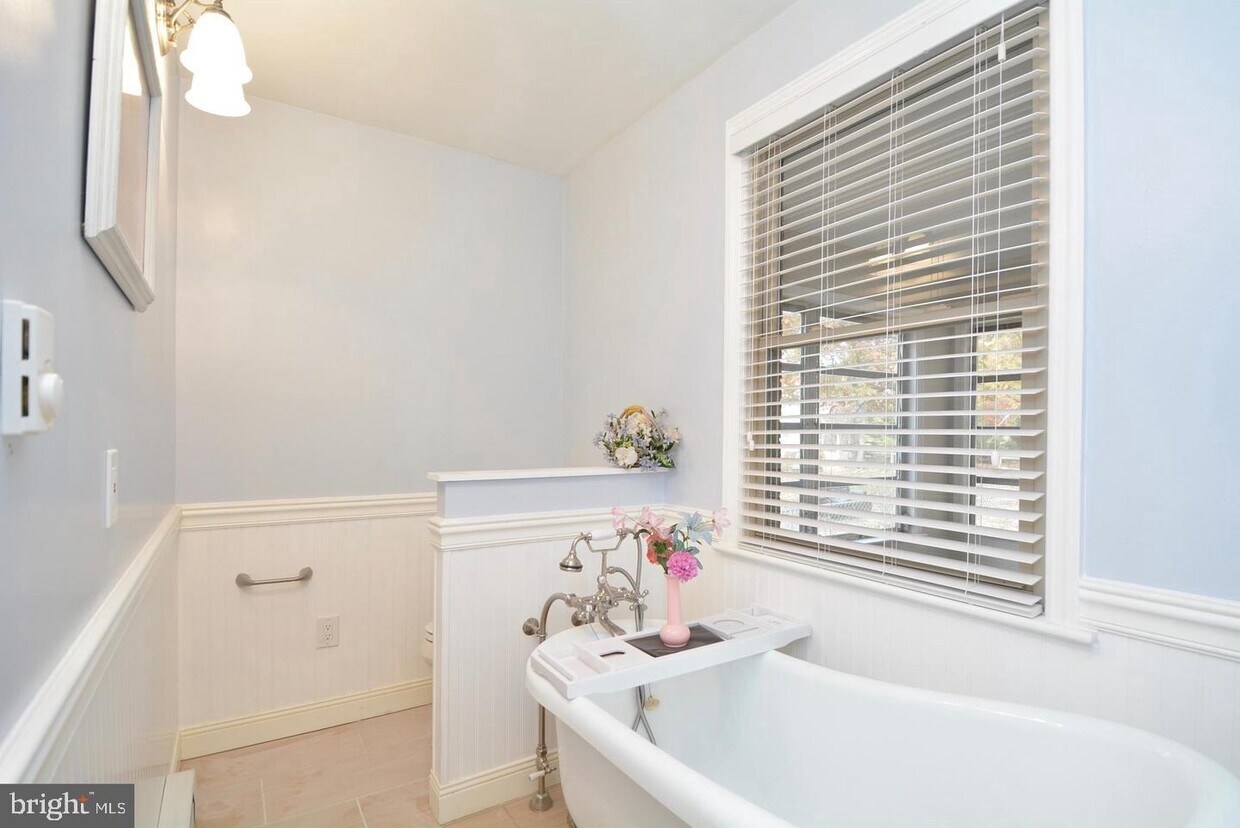 6616 Livingston Rd, Oxon Hill, MD 20745 House Rental in Oxon Hill, MD