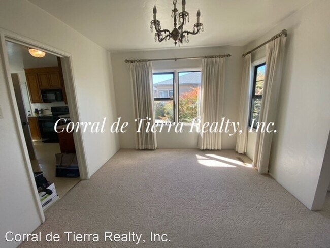 Building Photo - 1 br, 1 bath House - 47 Marion Avenue - 47U