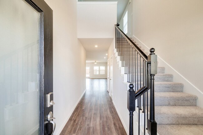 Building Photo - 109 Goosewood Dr
