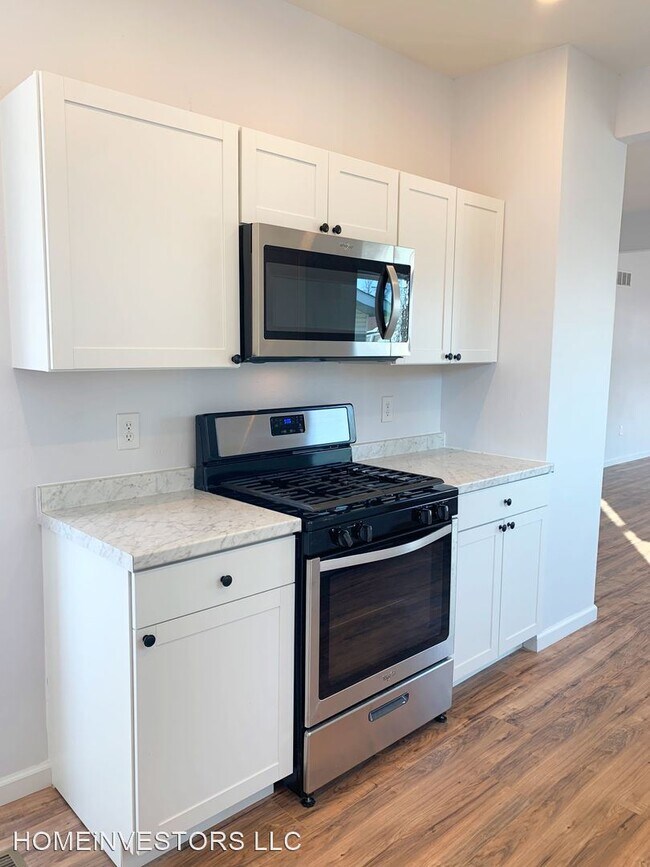 Foto del edificio - 3 br, 1.5 bath House - 838 E Penning Ave