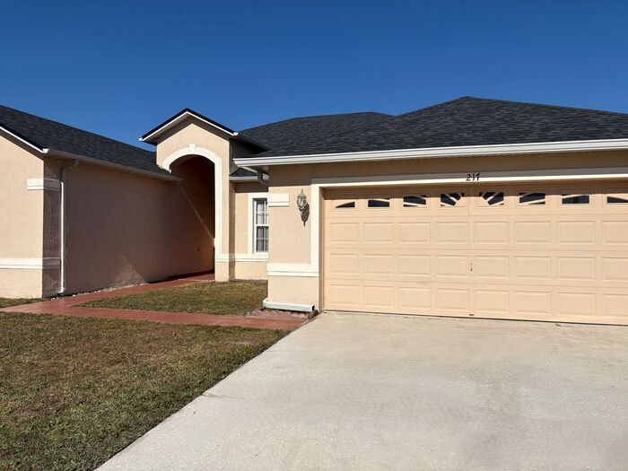 Primary Photo - Single Family Home in Poinciana