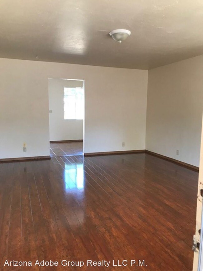 Building Photo - 3 br, 2 bath House - 616 W. Trails End