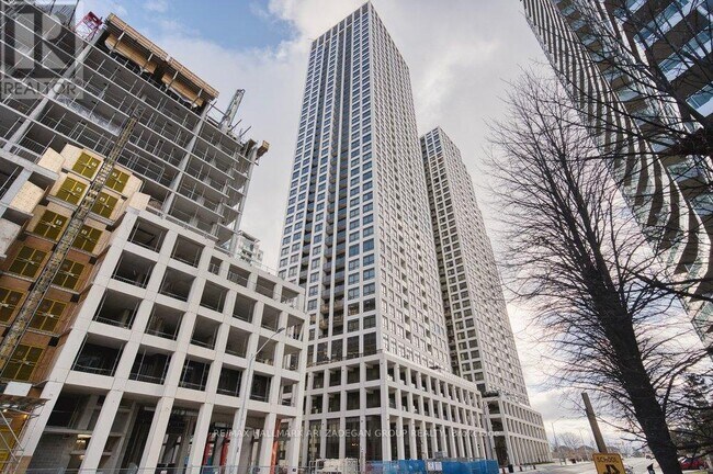 Building Photo - 30 Elm Dr W