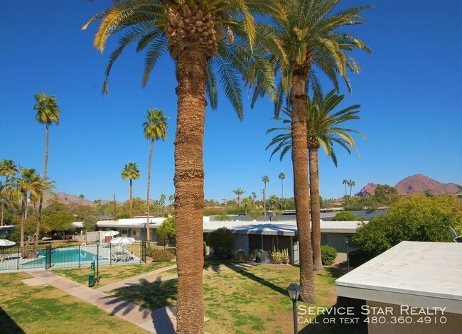 Building Photo - 3270 E Camelback Rd