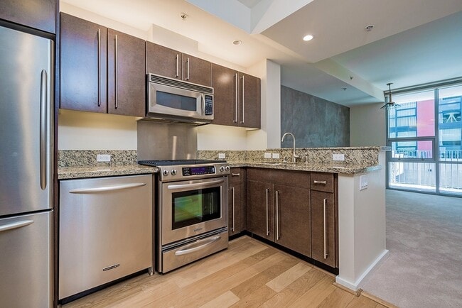 Building Photo - Downtown Condo with Padre Game Viewing Deck