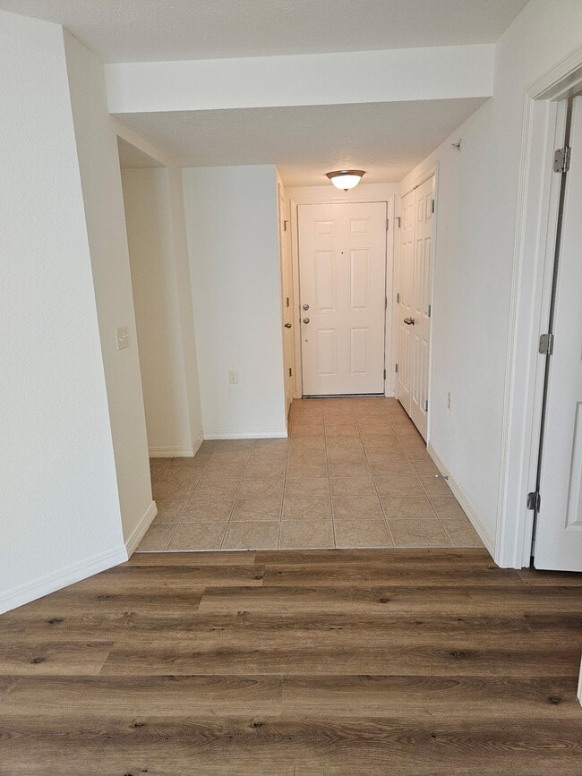 Building Photo - 126 Vixen Cir