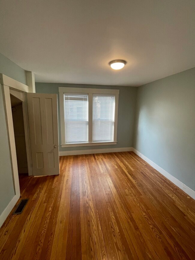 Building Photo - 56 Rumford St