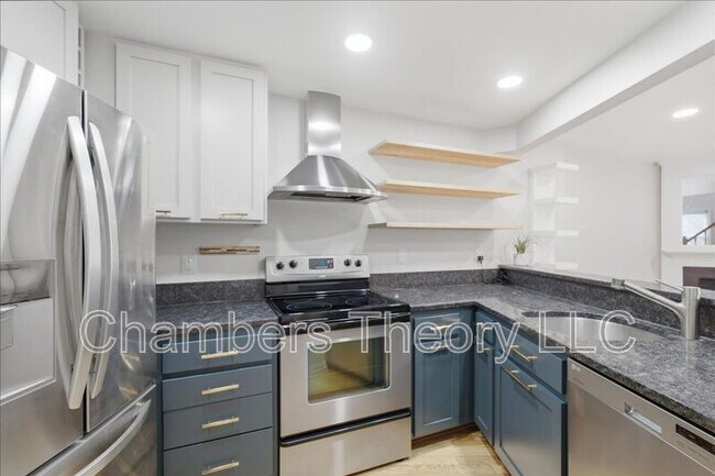 Foto del edificio - 11222 Silentwood Ln