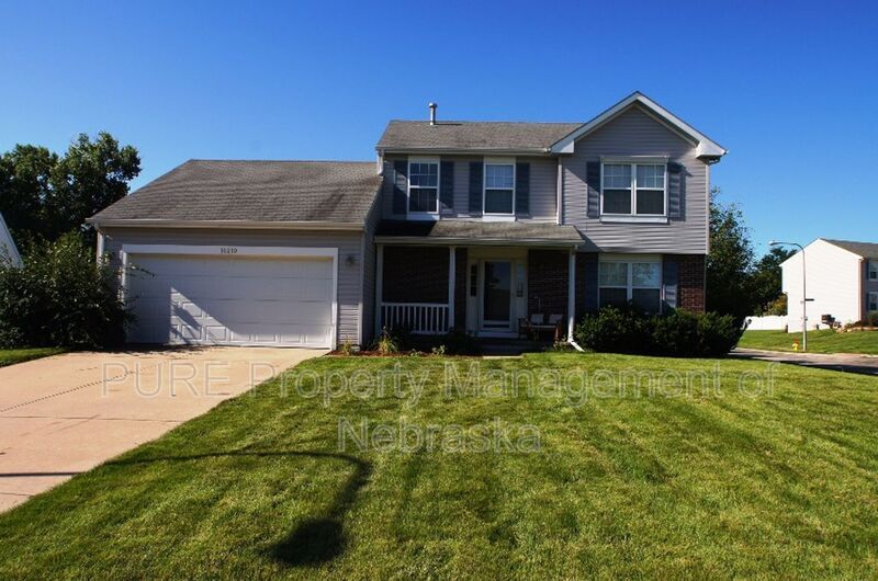 16219 Erskine Cir, Omaha, NE 68116 House Rental in Omaha, NE