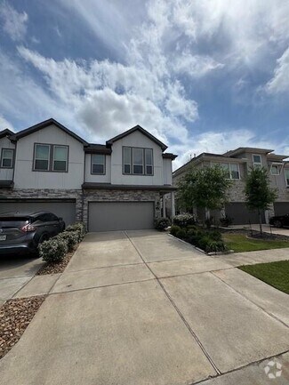 Building Photo - 4046 Balboa Dr