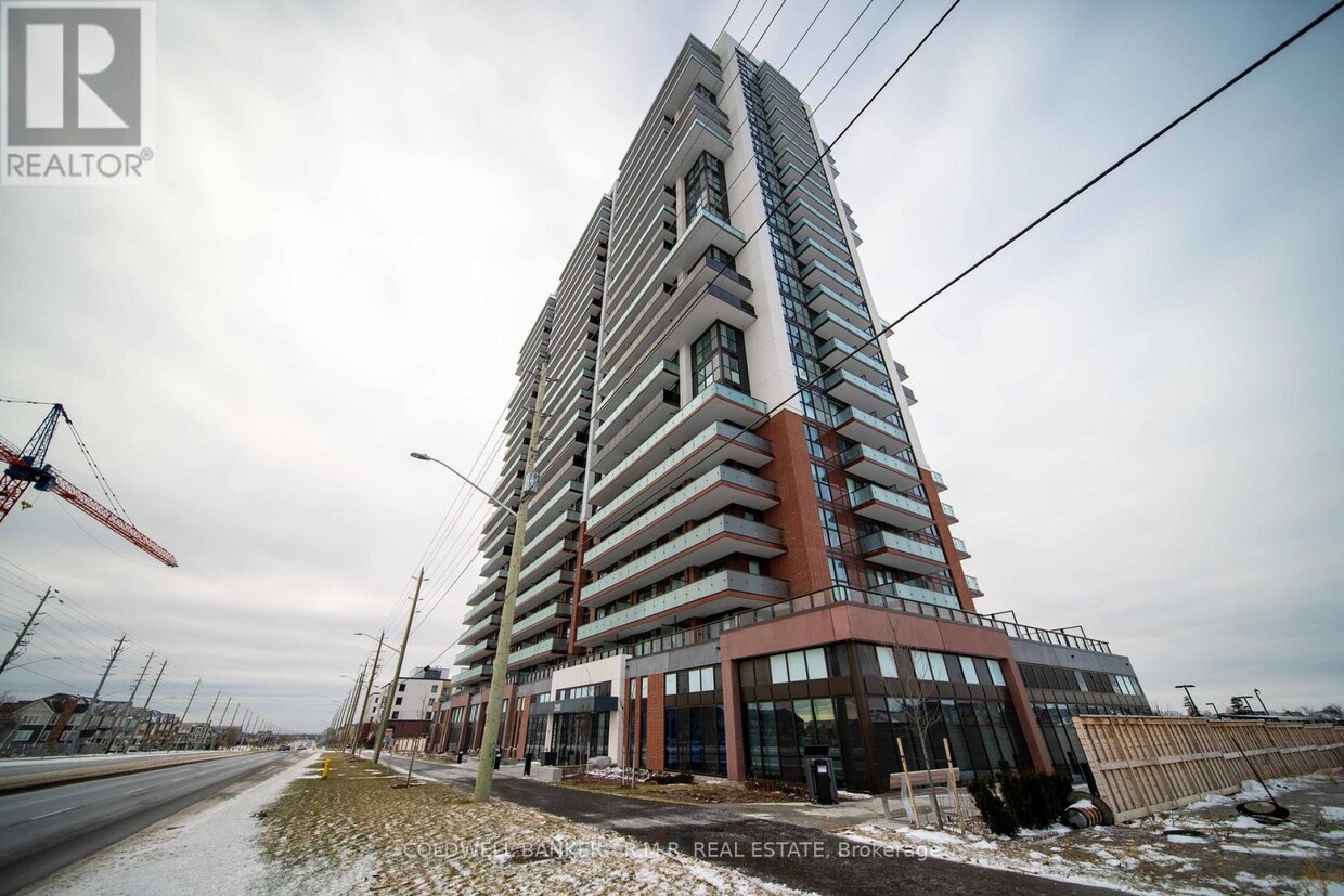 Photo principale - 2550-2550 Simcoe St N
