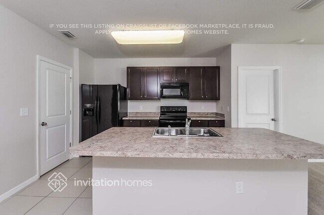 Building Photo - 10028 Geese Trail Cir