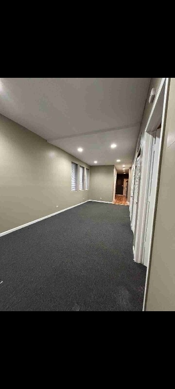 Foto del edificio - 8436 S Exchange Ave