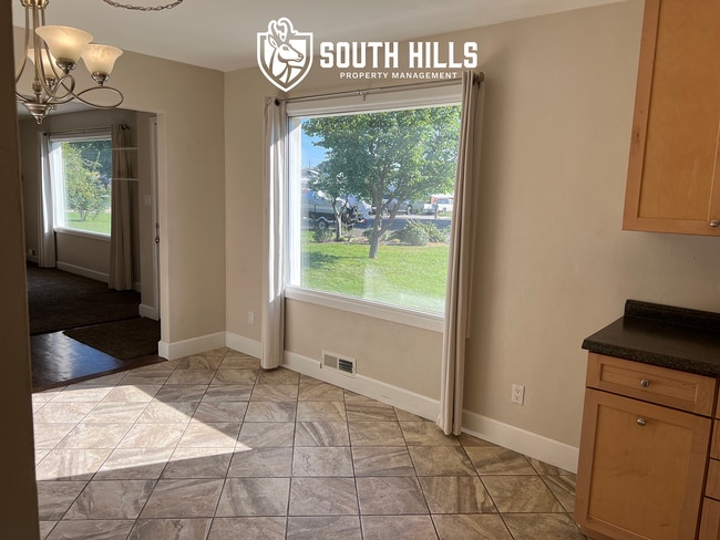 Building Photo - 3bed/2bath w/finished basement, landscaping & Water, Sewer, Trash Included, RV Parking