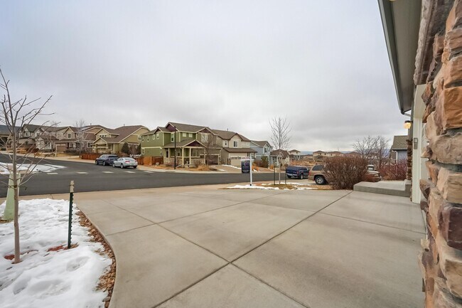 Building Photo - 3041 Black Canyon Way