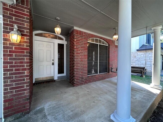 Building Photo - 716 Leann Ln