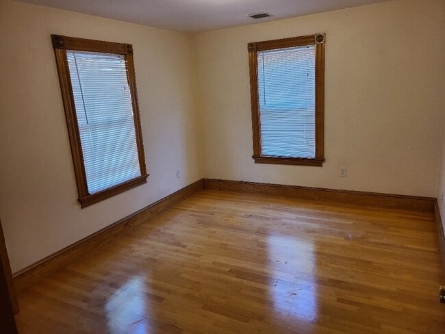 Photo - 154 Gore St Apartment