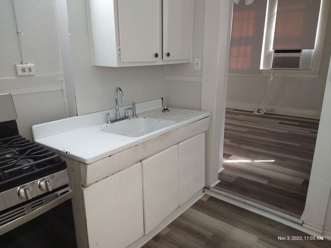 Foto del edificio - 822 E Carson St