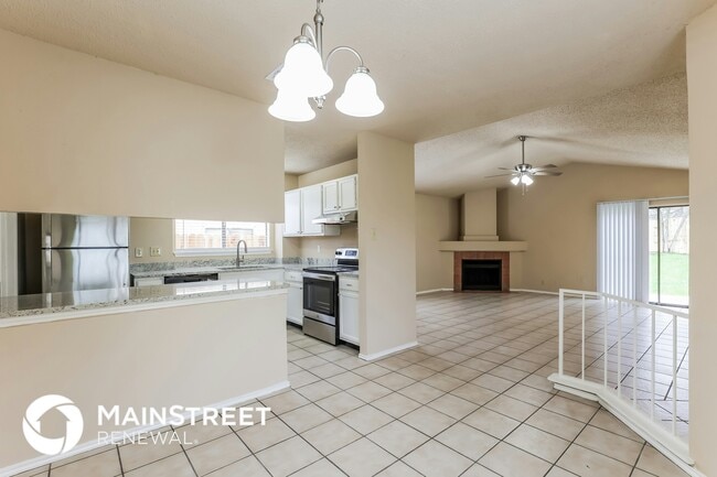 Building Photo - 8610 Shallow Ridge Dr