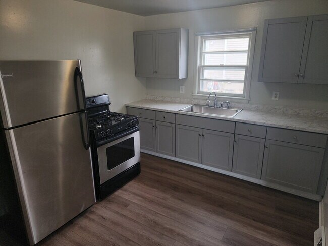 Foto del edificio - 290 E 17th St