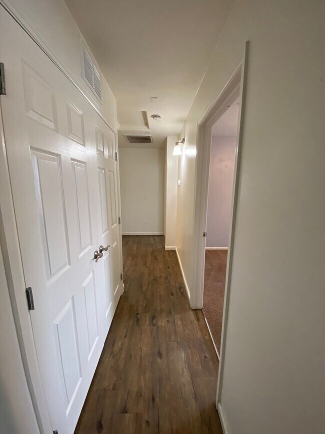 Foto del edificio - 3 Bed, 2 Bath available on Bella Oaks Rent...