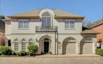 Building Photo - 2133 Bering Dr