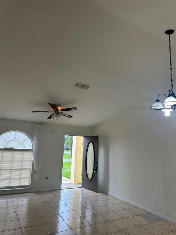 Building Photo - 627 Camel Ln