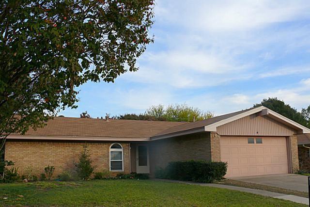 Primary Photo - 1705 Wisteria St