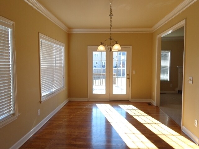 Building Photo - 5000 Idaho Dr