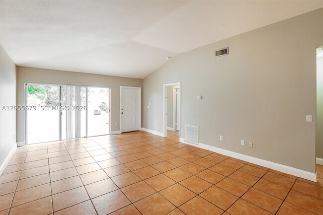 Foto del edificio - 10352 SW 208th Ln