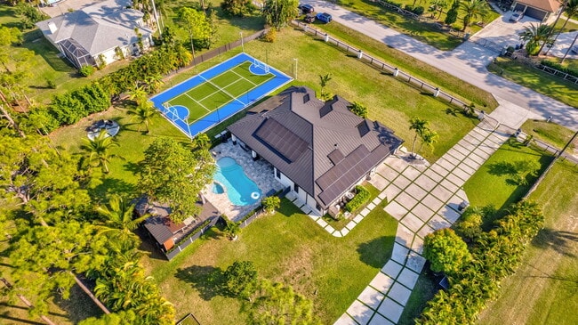 Foto del edificio - 13803 Citrus Grove Blvd
