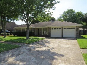 Building Photo - 2706 Lufkin Ln