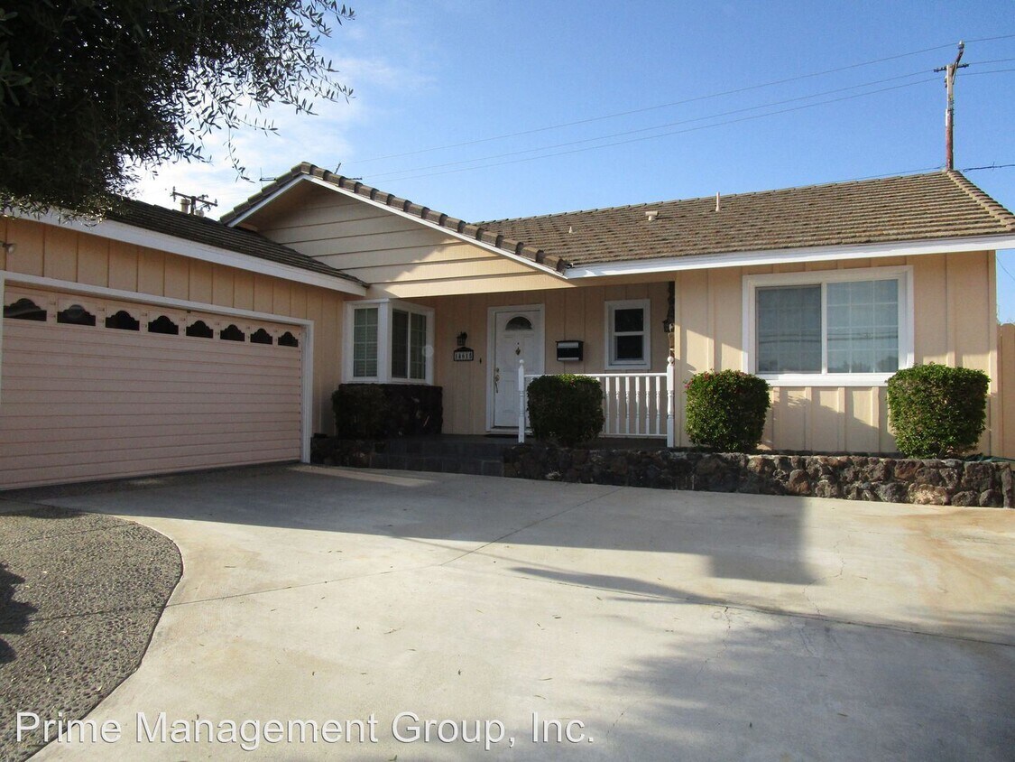 Building Photo - 3 br, 2 bath House - 14615 Mansa Dr.