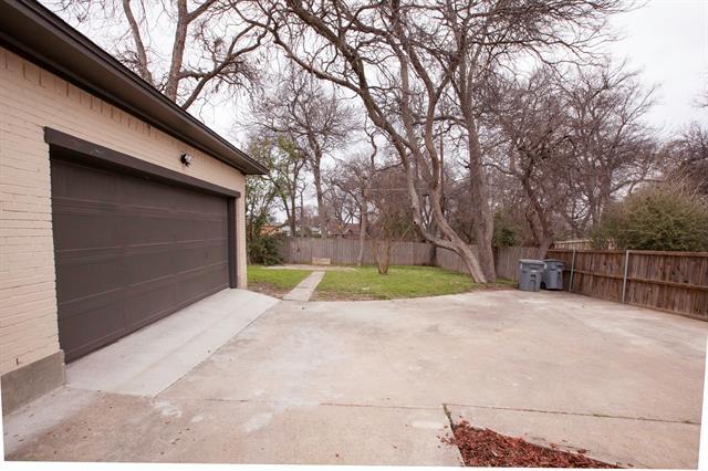 Foto del edificio - 2386 Chart Dr