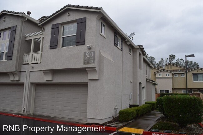Foto del edificio - 3 br, 2.5 bath House - 503 Luella Lane