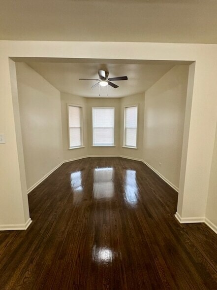 Foto del edificio - 6212 S Bishop St