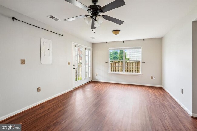 Building Photo - 217 Chesterbrook Ct