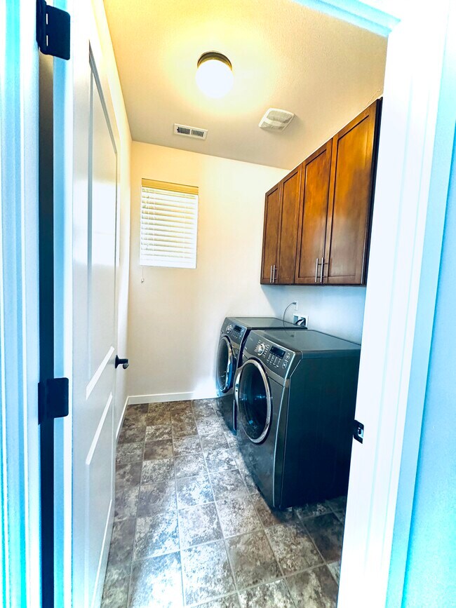 Foto del edificio - 10494 Eastridge Ln NE
