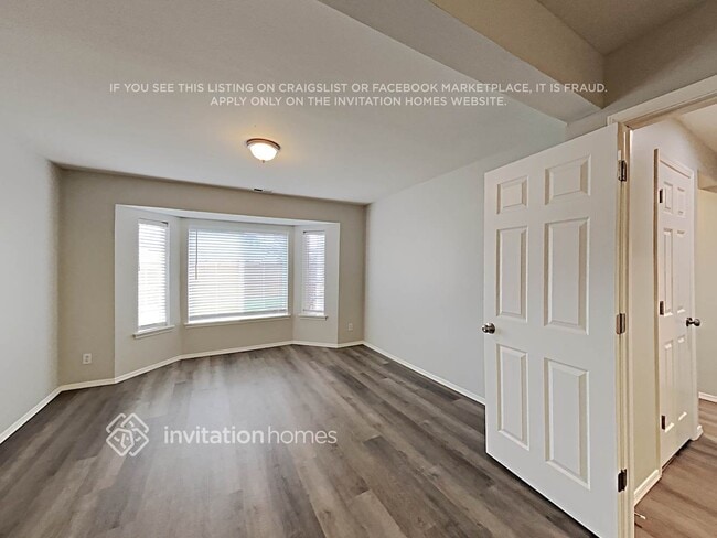 Foto del edificio - 4919 61st Dr NE