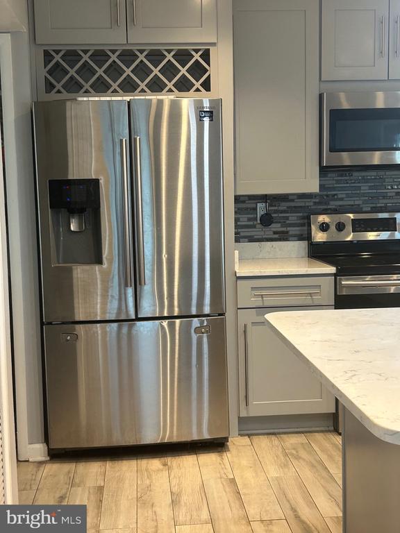 Foto del edificio - 15705 Perkins Ln