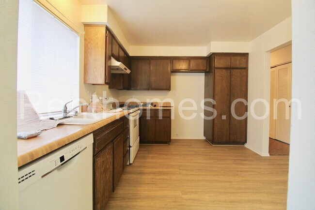 Foto del edificio - 3504 Orr St